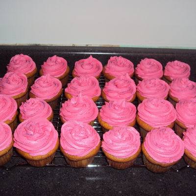 Vanilla Cupcake W/ Raspberry Filling