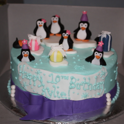 Penguin Party Cake