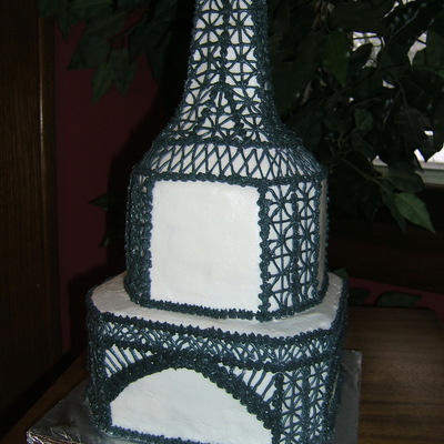 Bonjour! Eiffel Tower Cake