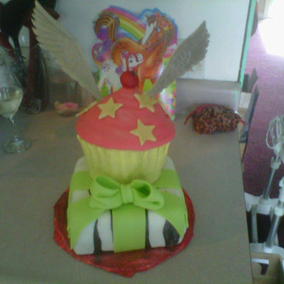 Flying Cupcake W/ Present Birthday Cake