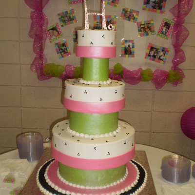 Wedding Cake With Styro Spacers