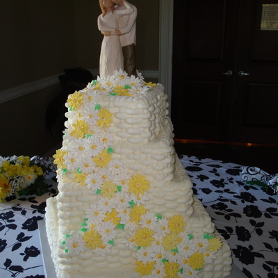 Daisies Wedding Cake