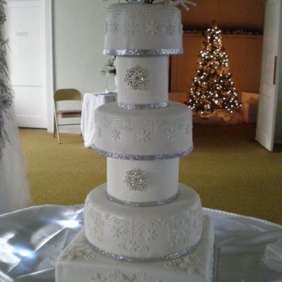 Winte Wonderland Wedding Cake