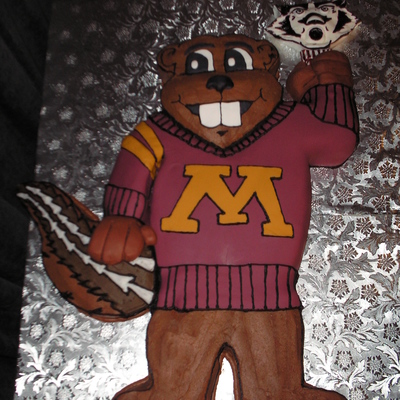 Minnesota Goldy Gopher Birthday Cake