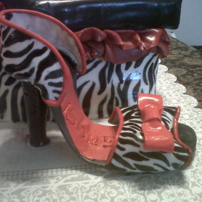 Zebra Shoe And Shoe Box