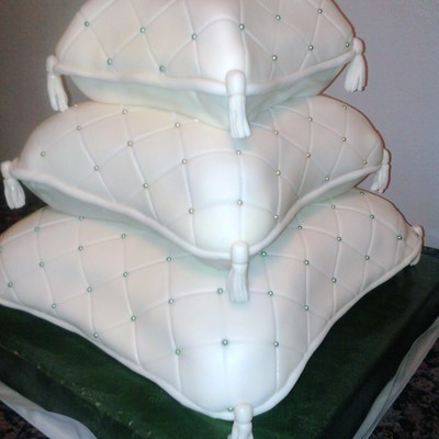 Wedding Pillow Cakes