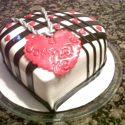 U Complete Me Heart Cake