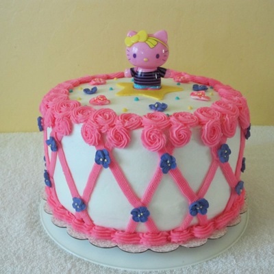 Hello Kitty Cake