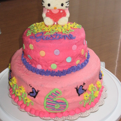 Hello Kitty Cake