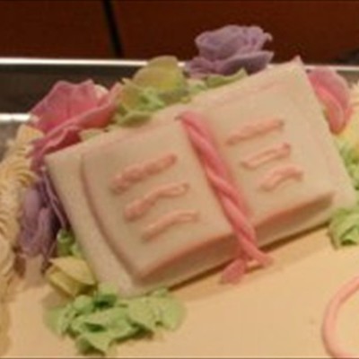 Fondant Bible & Roses