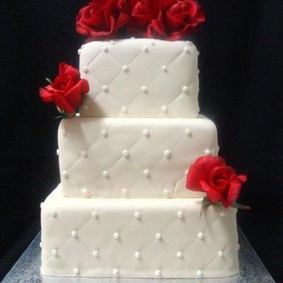 Diamond's And Roses Wedding Cake