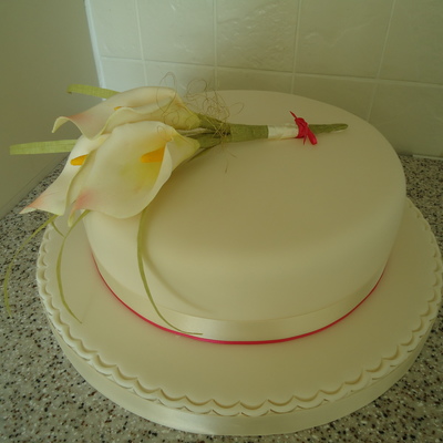 Single Tier Wedding Cake - Calla Lilies