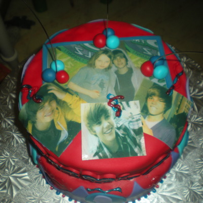Justin Bieber Cake