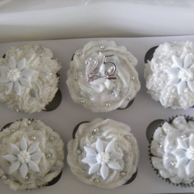 Anniversary Cupcakes