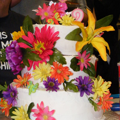 Minnie Mouse Tiered Cake