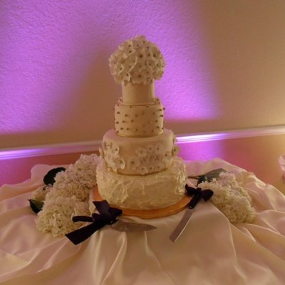 Ivory And Gold Wedding Cake