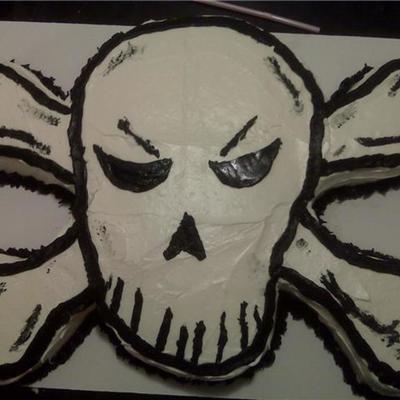 Austins 11Th Birthday Skull Cake
