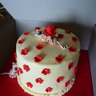 Red Flower Cake