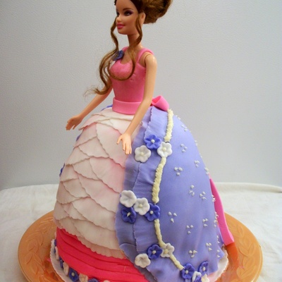 Barbie Cake