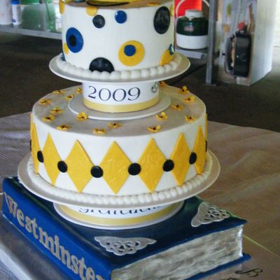 Graduation_Cake.jpg