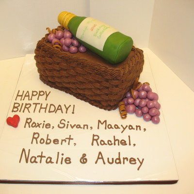 Wine Basket With Grapes