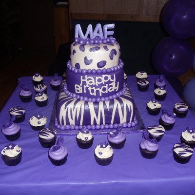 Maes Bdaay Cake
