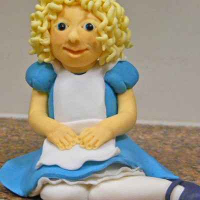 Chloe (Alice) In Wonderland