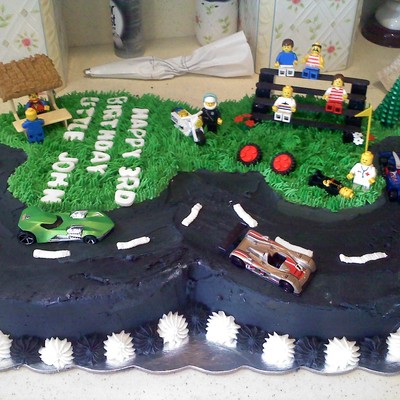 3Rd Birthday - Race Track Cake