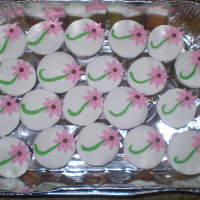 Pink Flower Cupcakes
