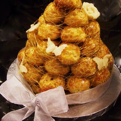 Mini Croquembouche