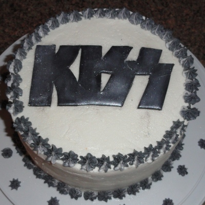 Kiss Cake