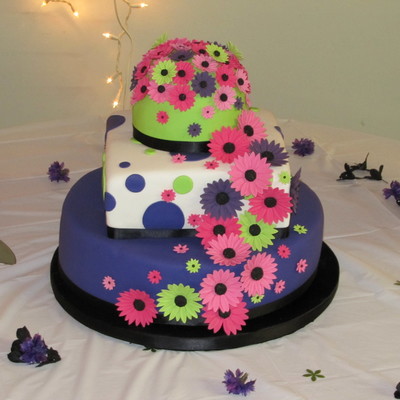 Daisy Wedding Cake