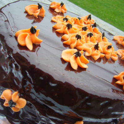 Chocolate And Poppy Drop Flowers