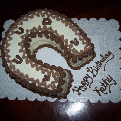 Horseshoe Cake
