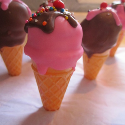 Ice Cream Cone Cake Balls