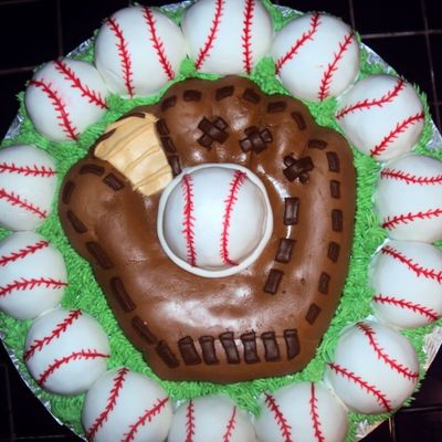 Baseball Cake