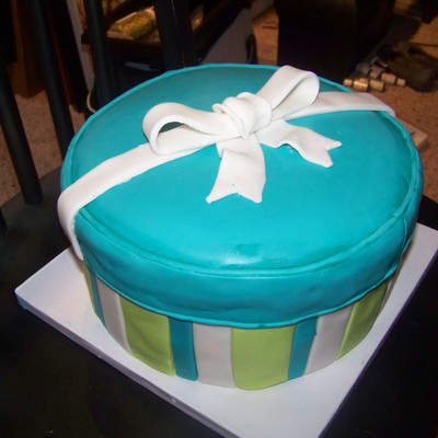 Hat Box Cake