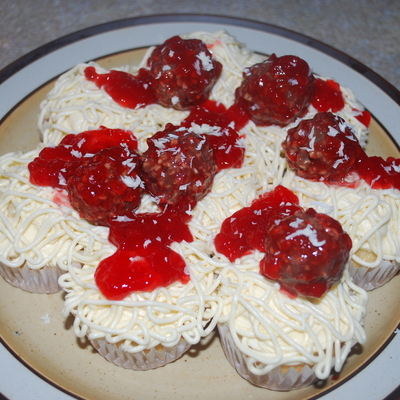Spaghetti And Meatball Cupcakes