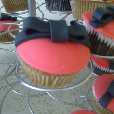 Ribbon Cupcakes