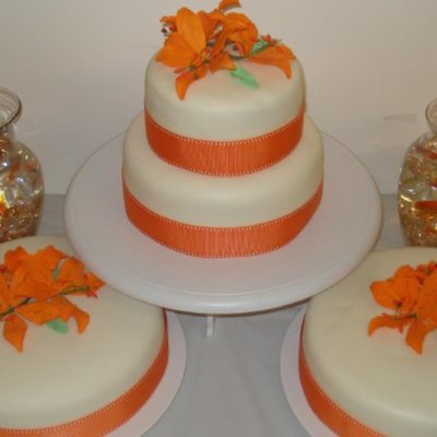 Tiger Lily Wedding Cake