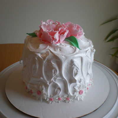 Round Cake With Gumpaste Fantasy Flowers And Daisies
