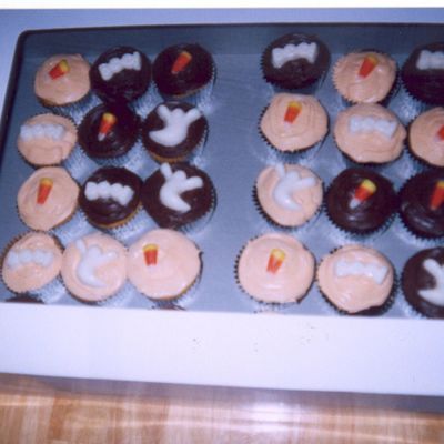 Halloween 2004 Cupcakes