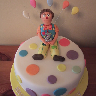 Mr Tumble Cake