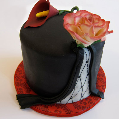 Rose & Calla Lily Cake
