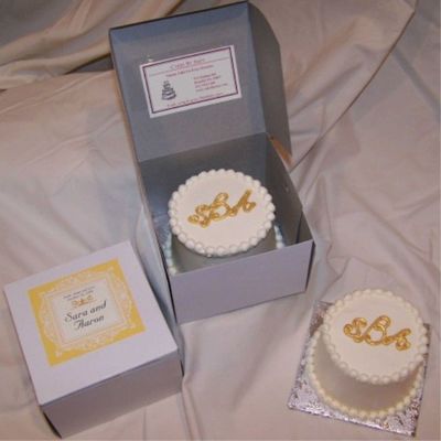 Mini Wedding Cakes/favors
