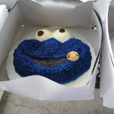 Cookie Monster Cookie Cake