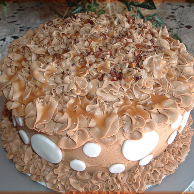 Caramel Cake With Caramel Buttercream Frosting