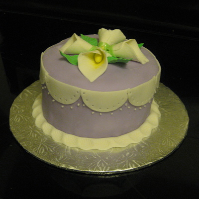 Lilly Cake