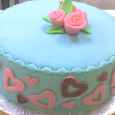 Turqoise And Pick Valentines Day Cake