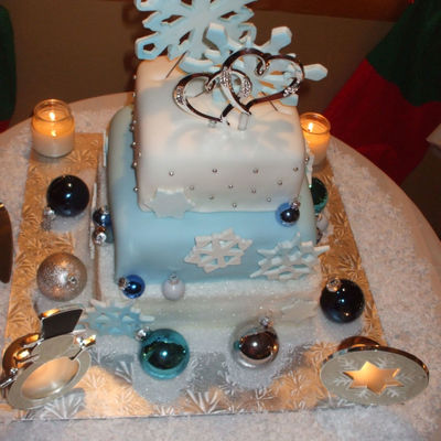 Winter Wedding Cake